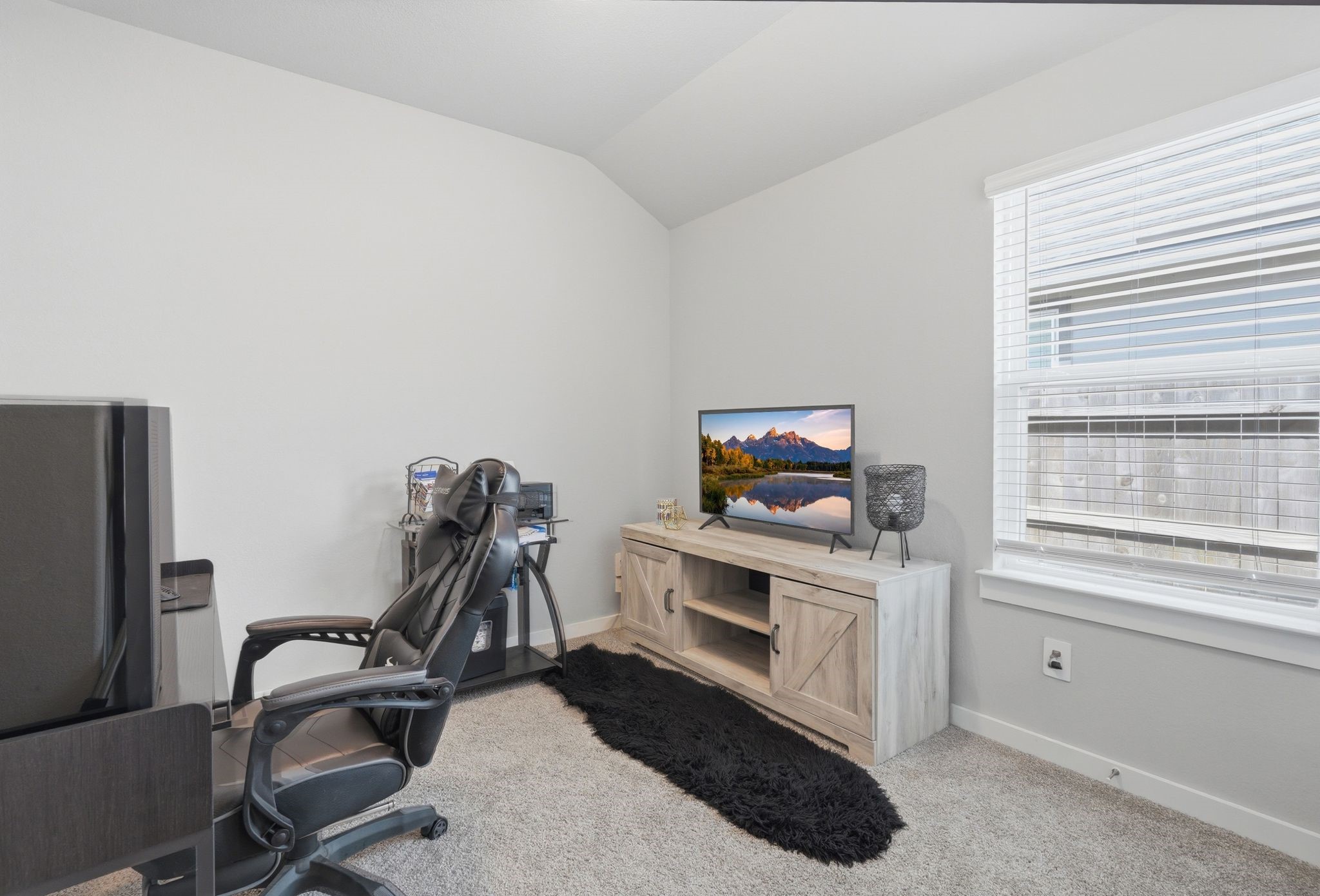 14231 Rolling Pastures Drive Property Photo 11