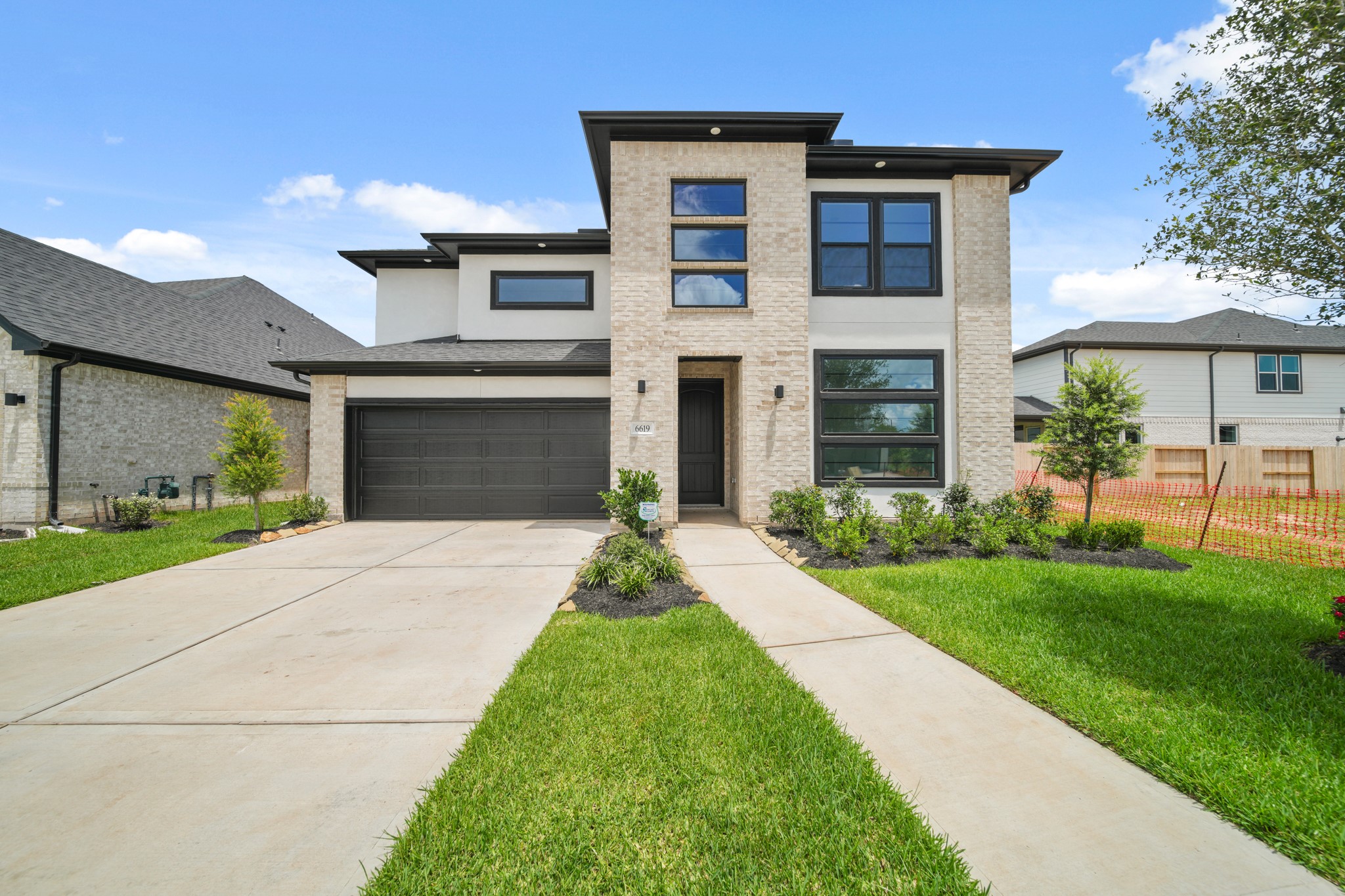 6619 Learning Lane Property Photo 1