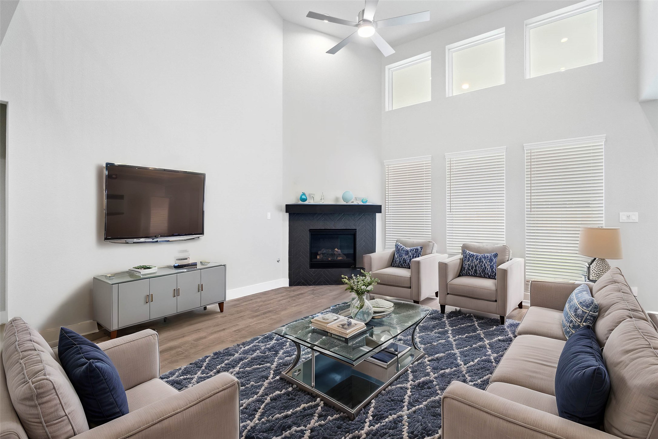 4703 Whisperwood Drive Property Photo 8
