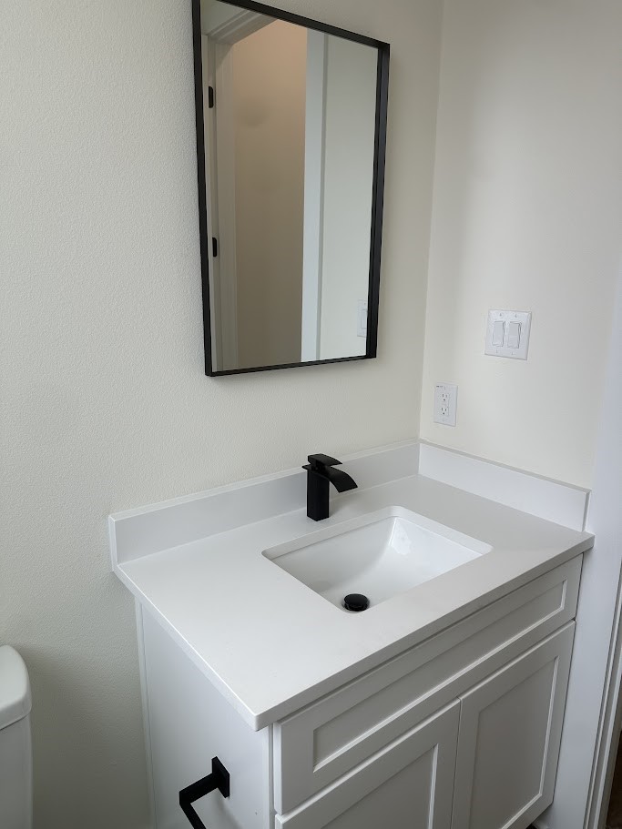 8702 Vadecha Drive Property Photo 4
