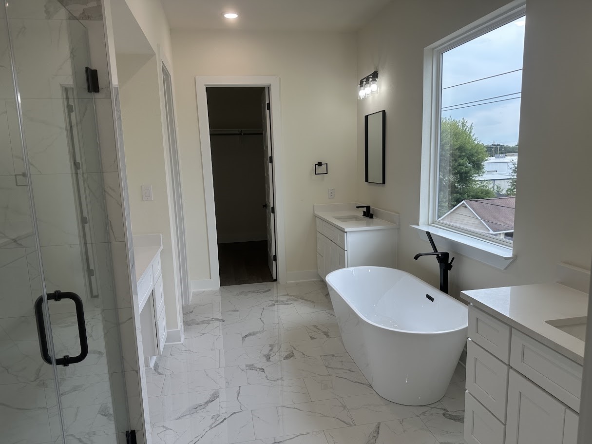 8702 Vadecha Drive Property Photo 9
