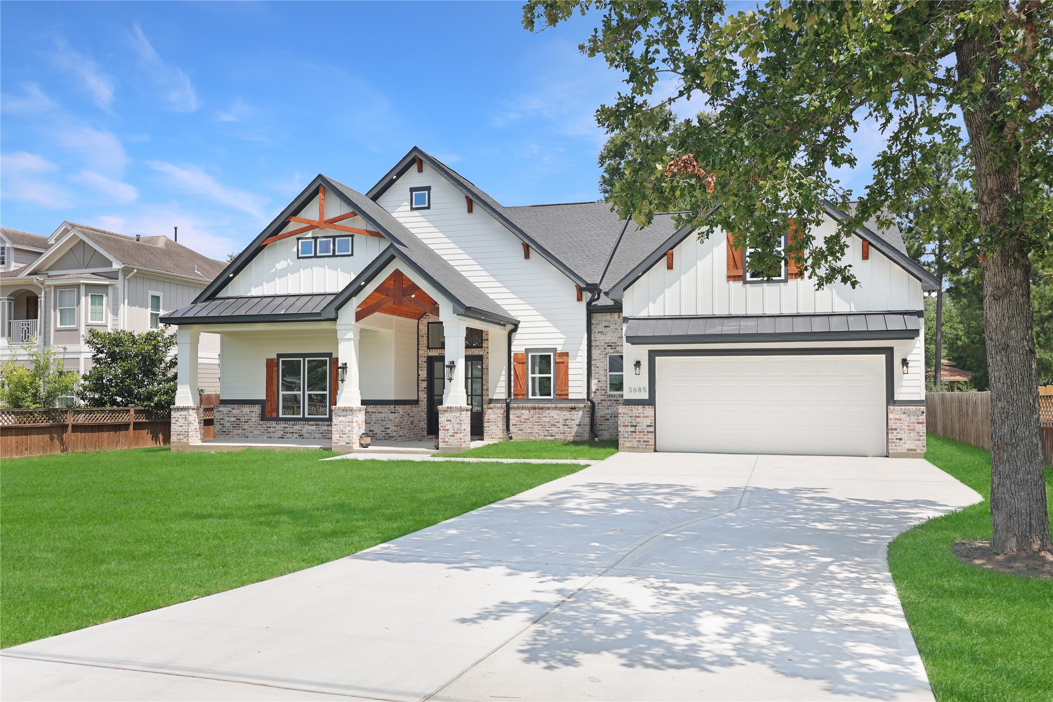 3685 Pin Oak Drive Property Photo 2