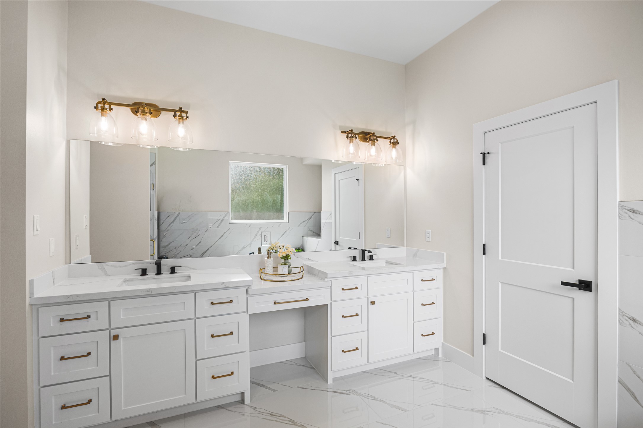 3685 Pin Oak Drive Property Photo 29