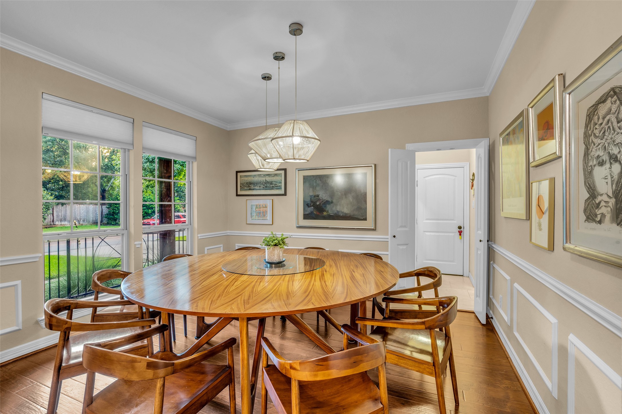 2 Glistening Pond Place Property Photo 6