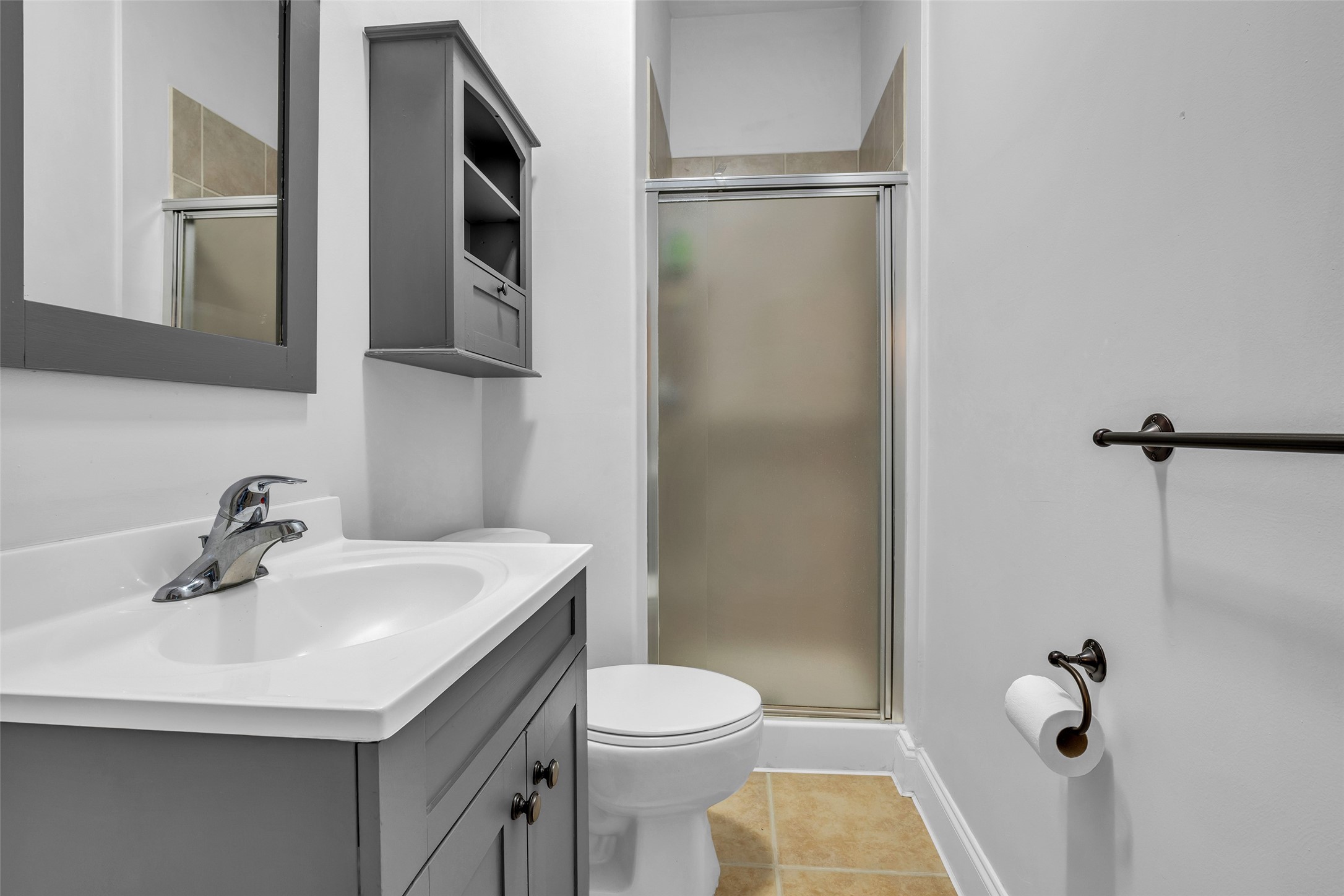 2 Glistening Pond Place Property Photo 25