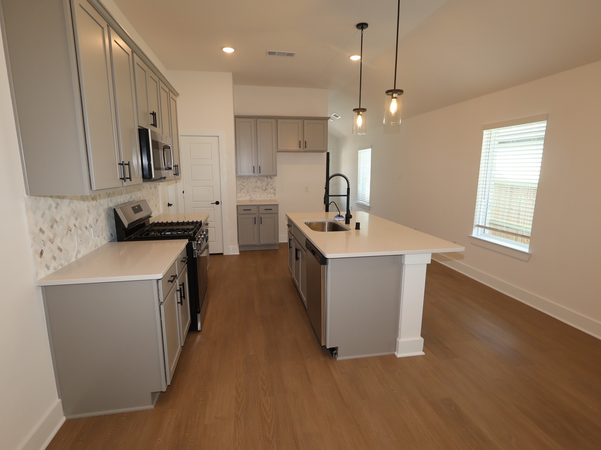 8330 Blue Shell Lane Property Photo 4