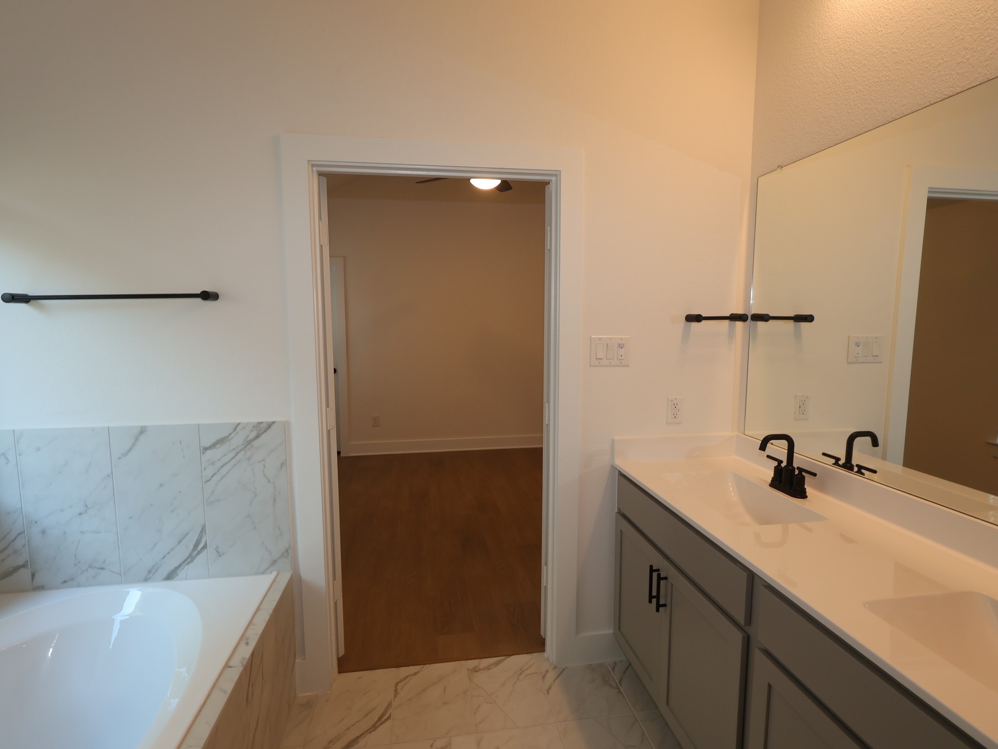8330 Blue Shell Lane Property Photo 11