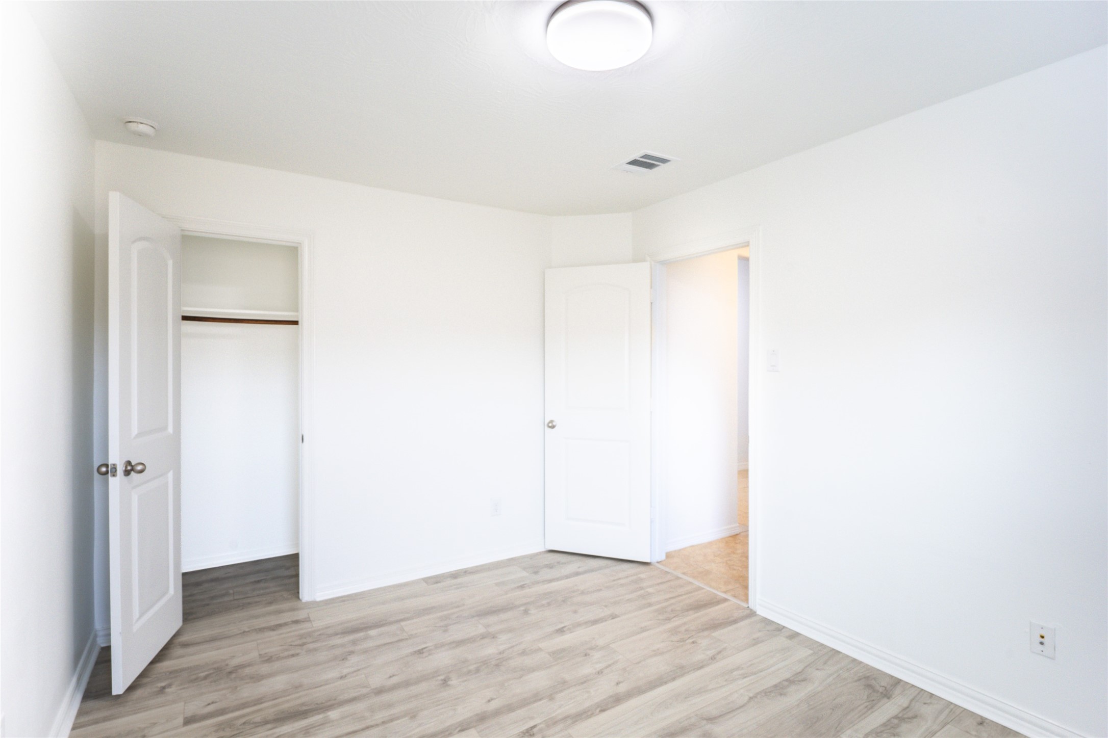 9918 Hideaway Bend Lane Property Photo 12