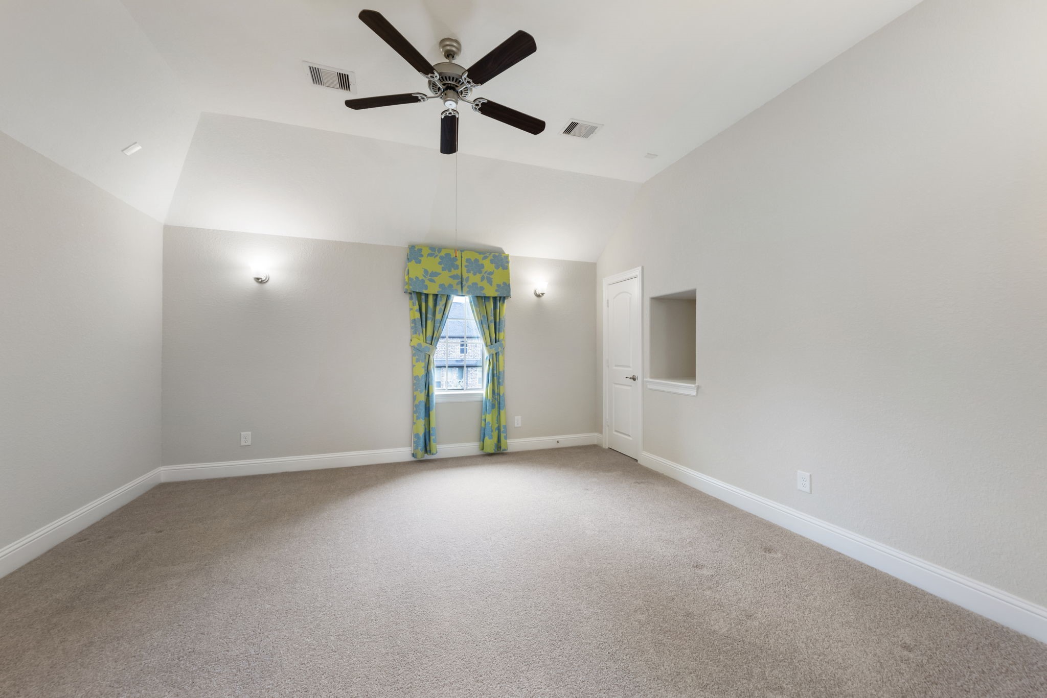 1006 Blossom Field Lane Property Photo 26