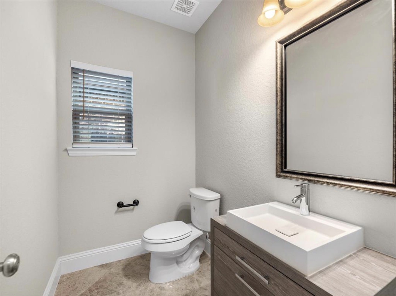 2024 Arrowood Glen Drive Property Photo 18