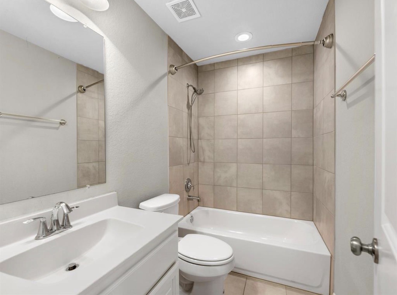 2024 Arrowood Glen Drive Property Photo 22