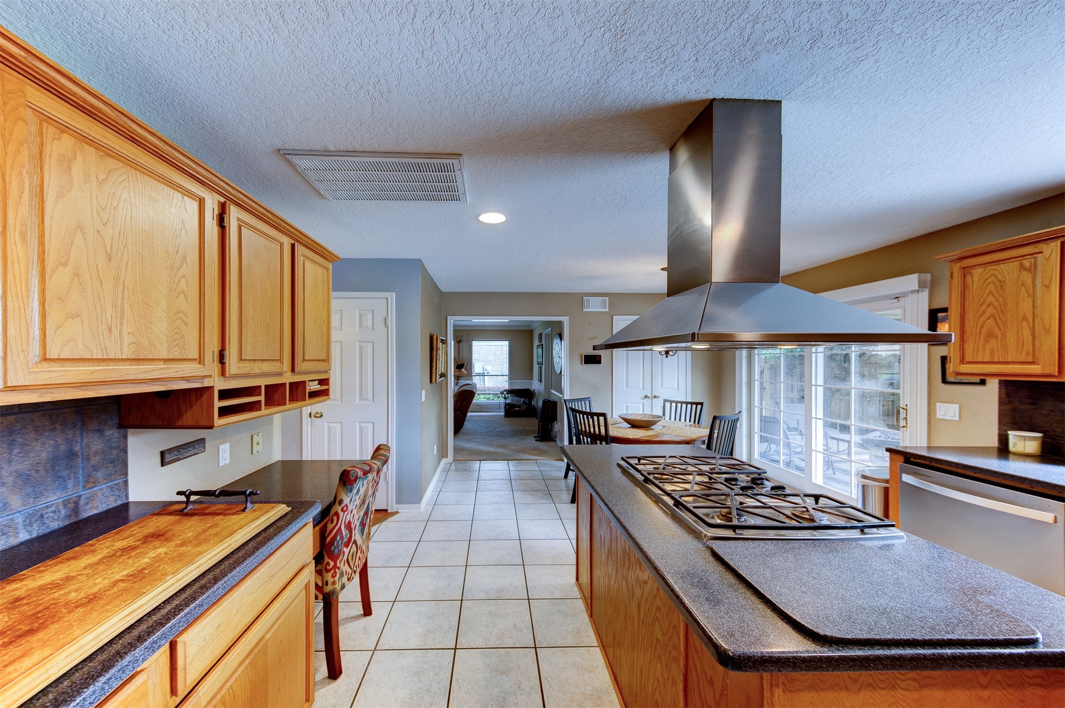 113 Coral Bay Drive Property Photo 12