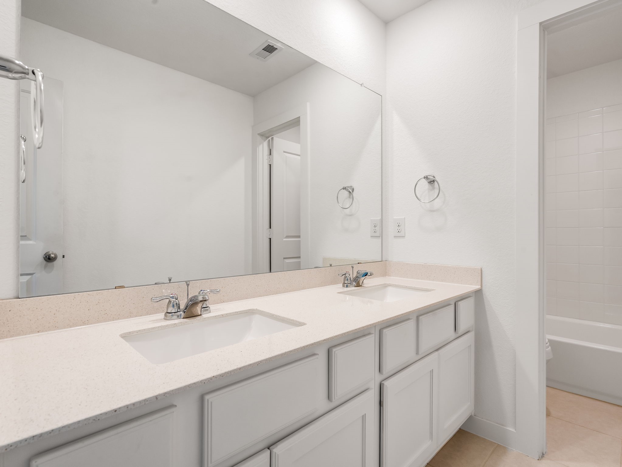 13021 Sapphire Lake Lane Property Photo 32