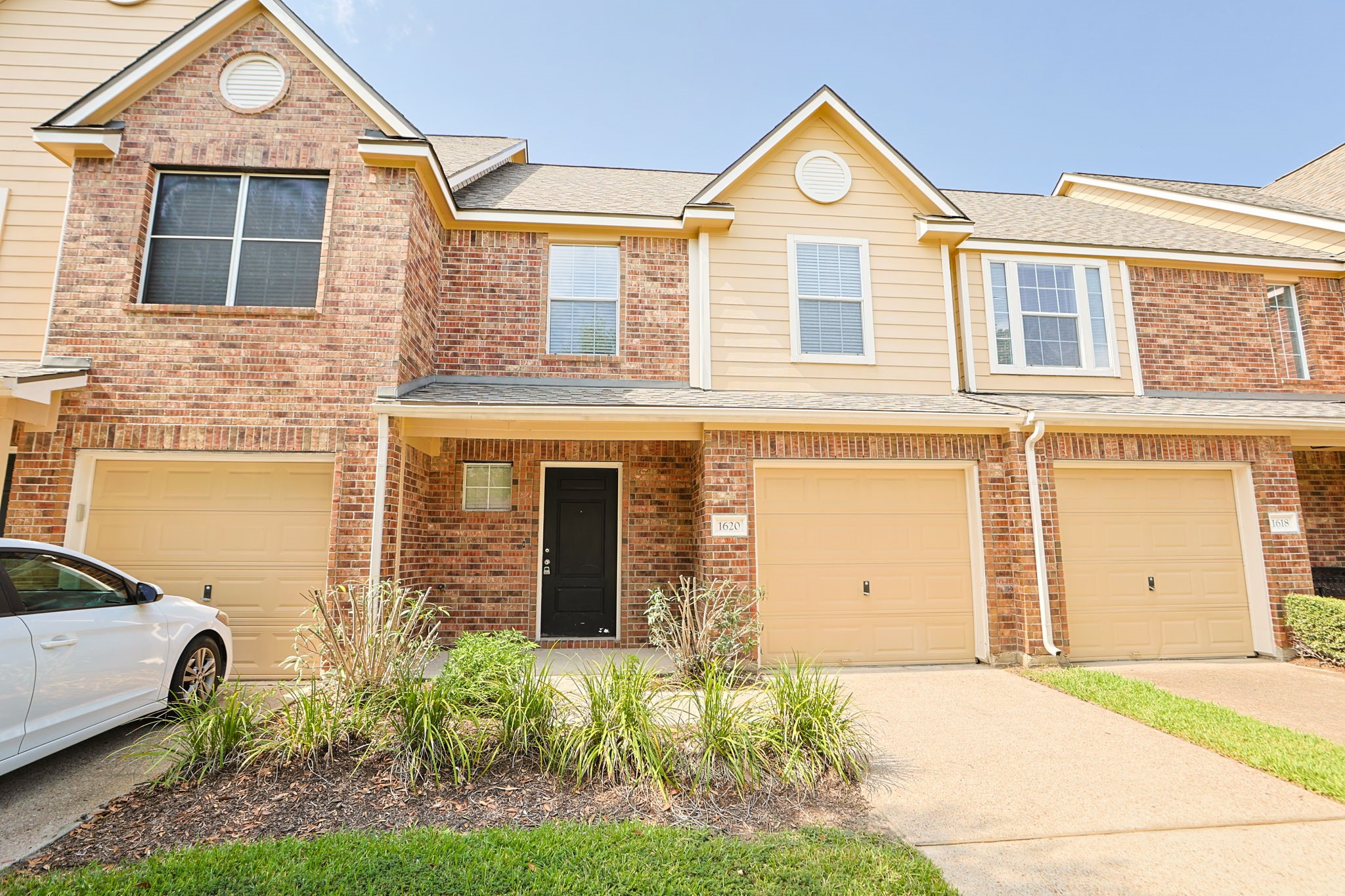 1620 Grable Cove Lane Property Photo 3