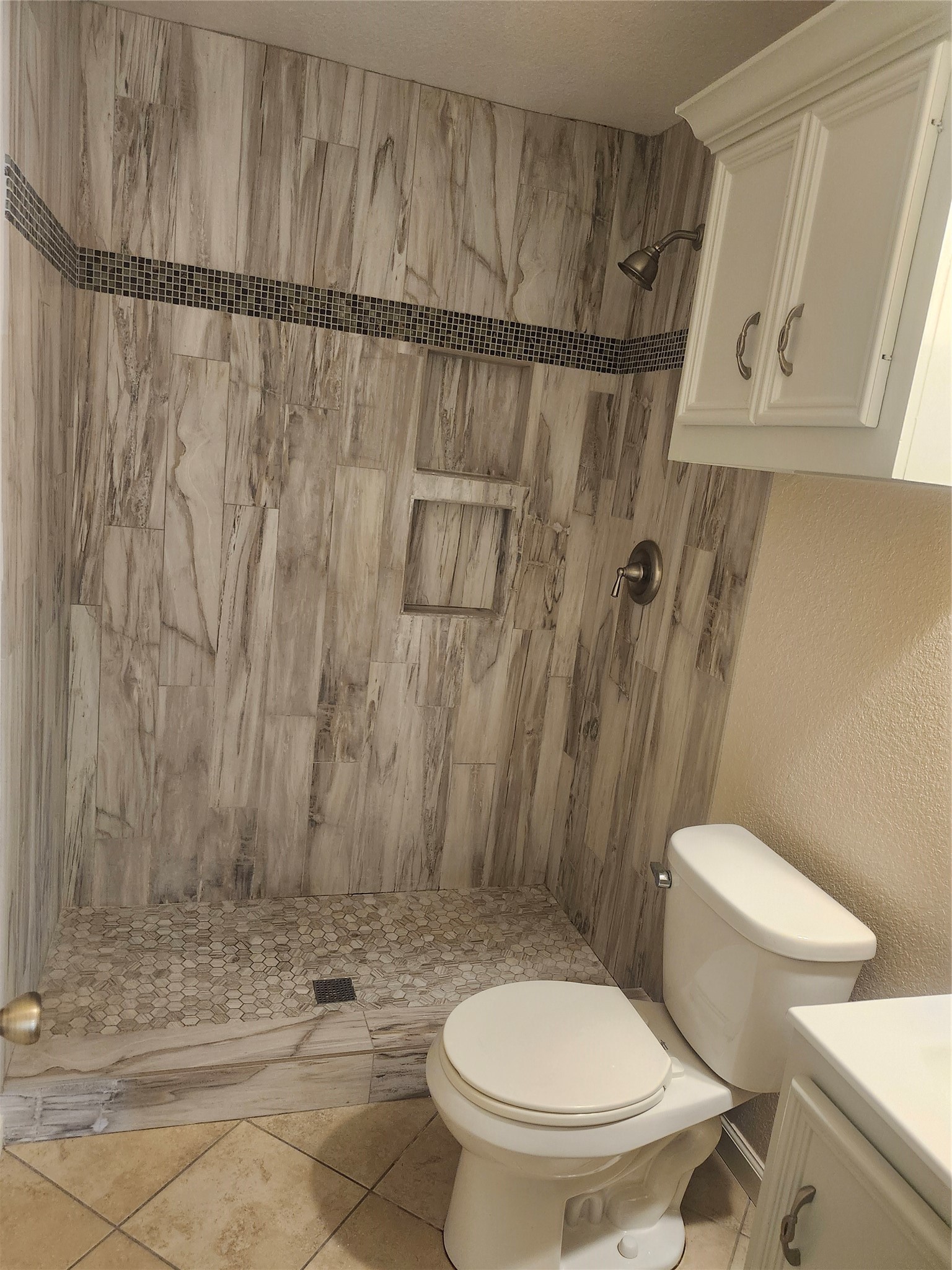 8921 Laura Koppe Road Property Photo 4