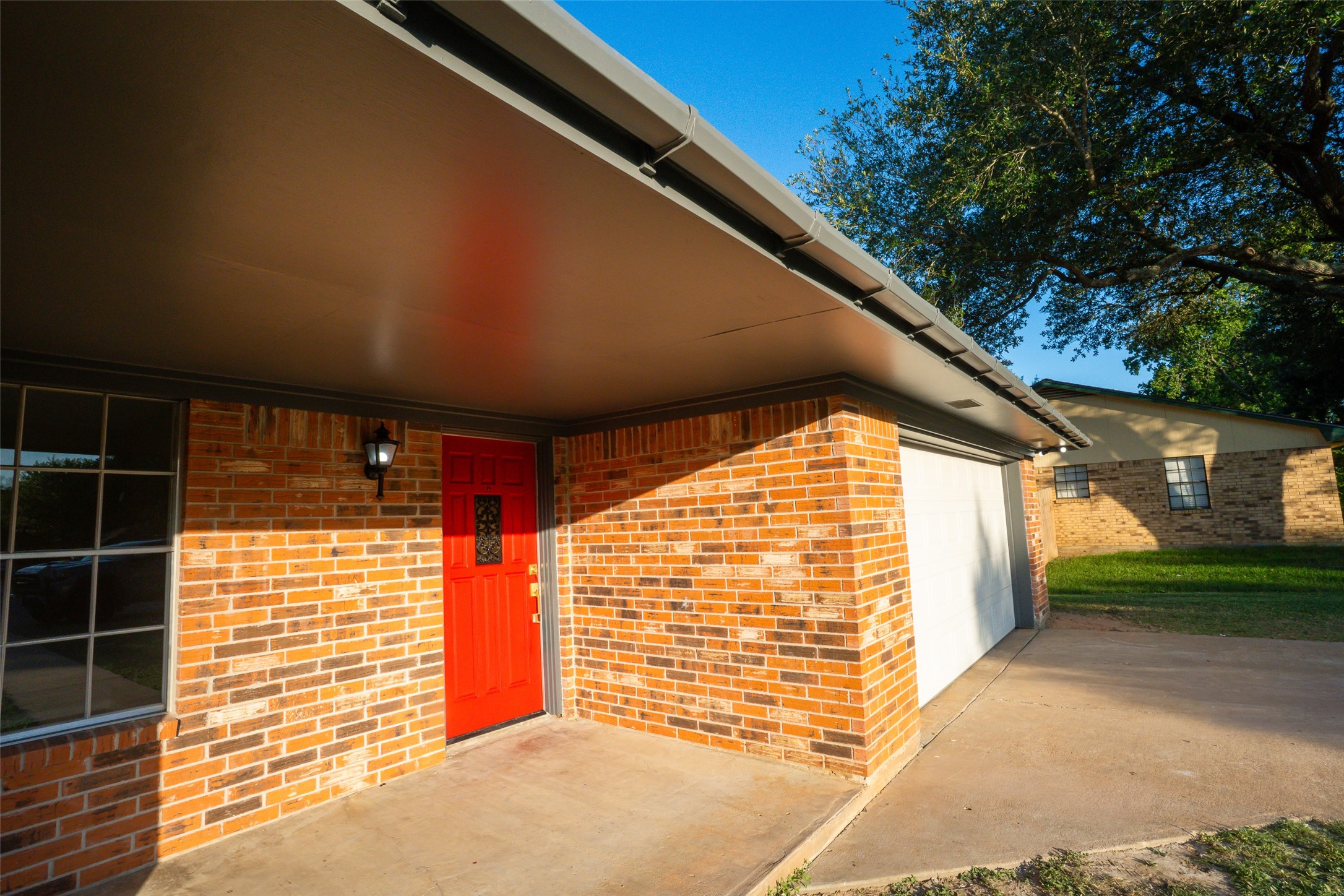 1601 Westwind Dr Property Photo 27