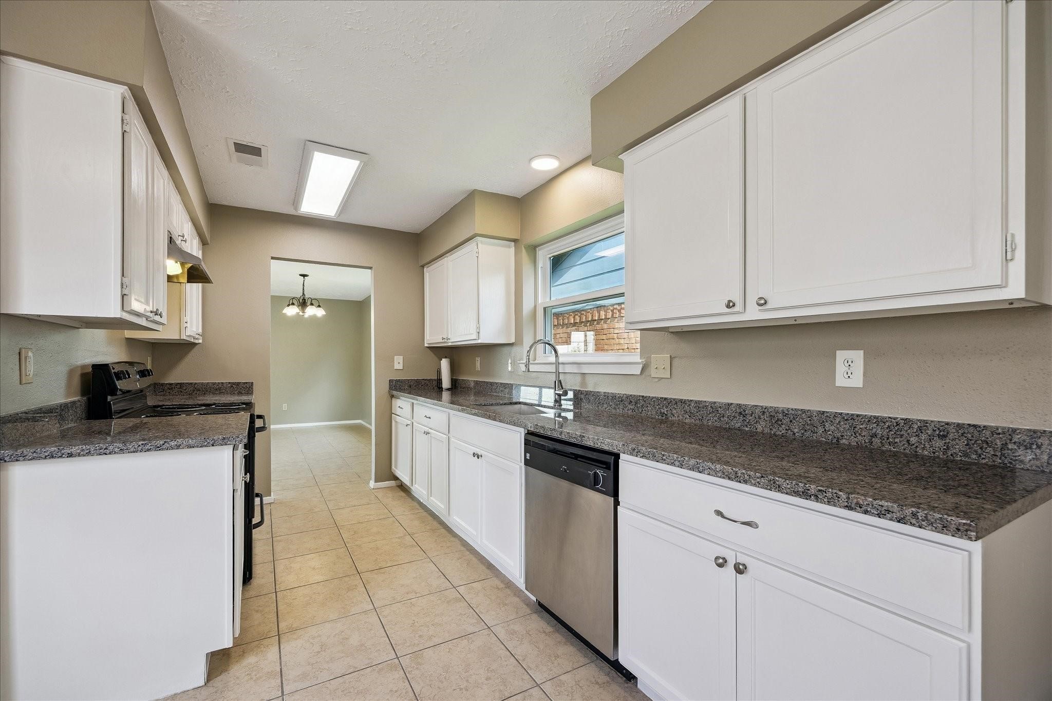 16819 Quail Crest Court Property Photo 7