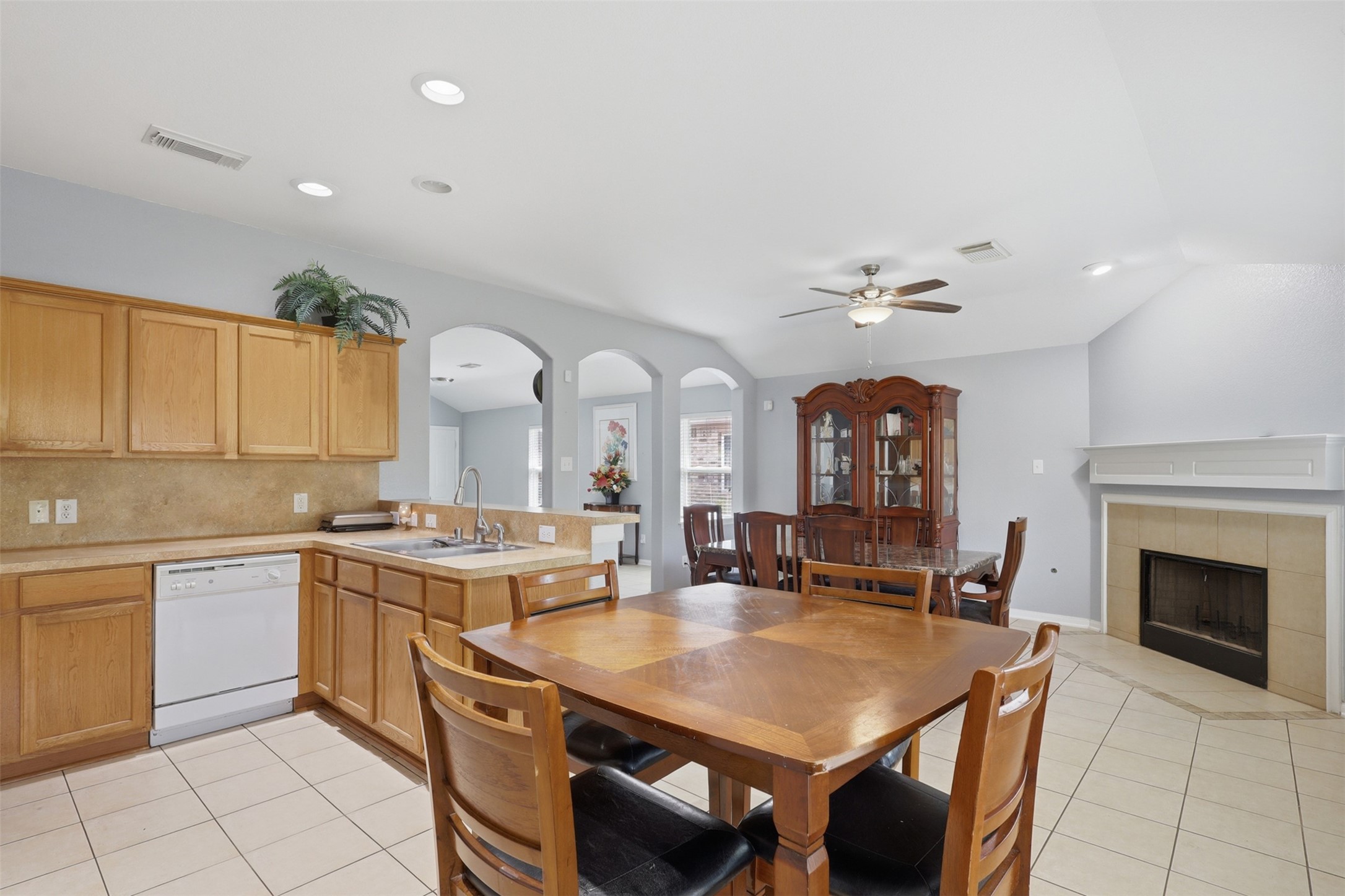 6810 Jasmine Arbor Lane Property Photo 7