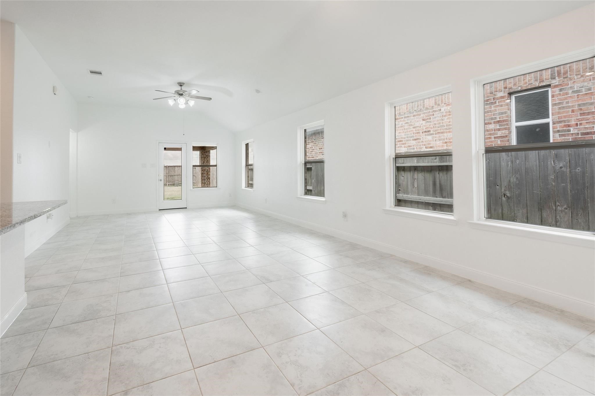 24207 Asher Hollow Lane Property Photo 5