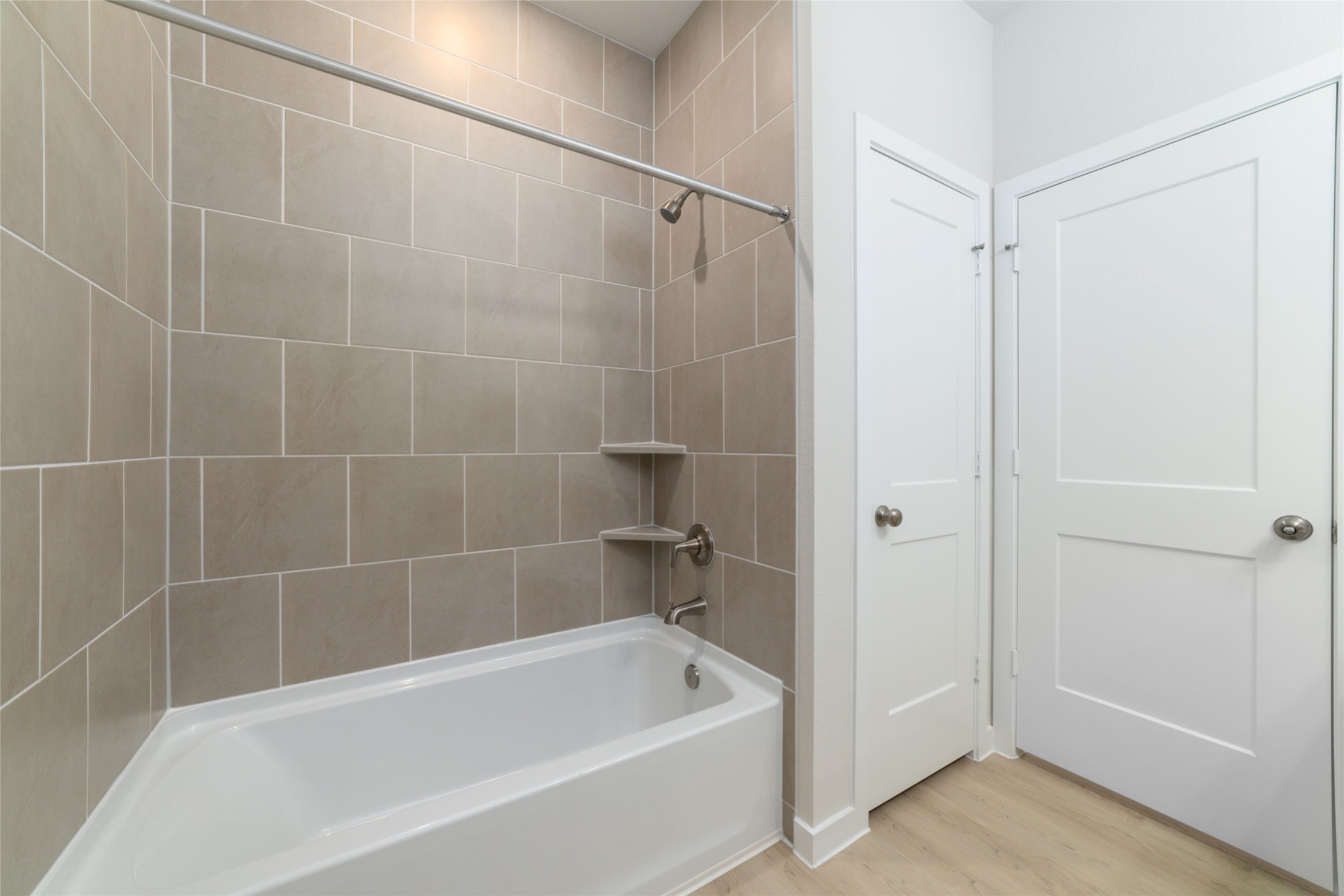5831 Westwood Shore Drive Property Photo 6