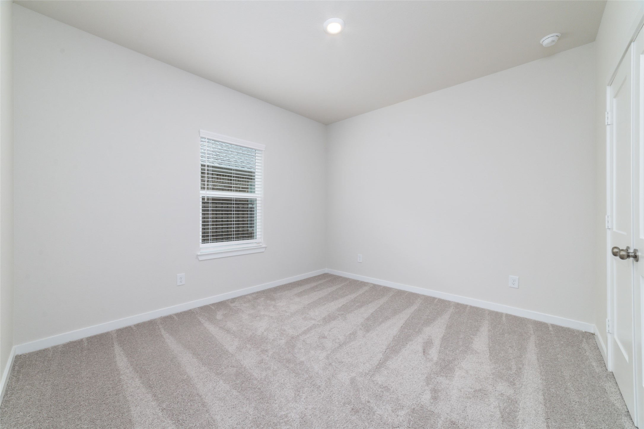 5831 Westwood Shore Drive Property Photo 7