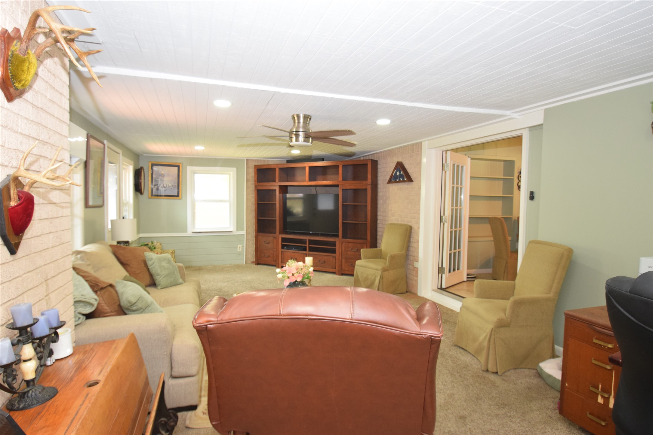 1954 Heights Drive Property Photo 15