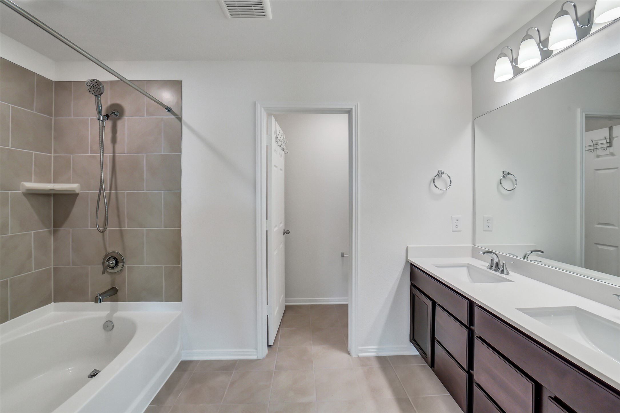 2844 Grand Anse Drive Property Photo 4