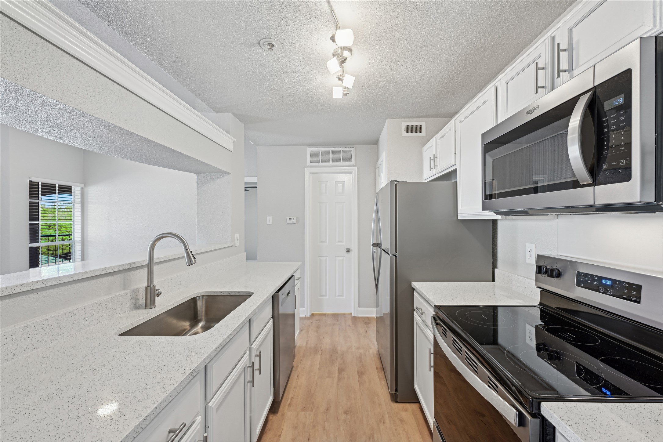 10990 West Road 808 Property Photo 12