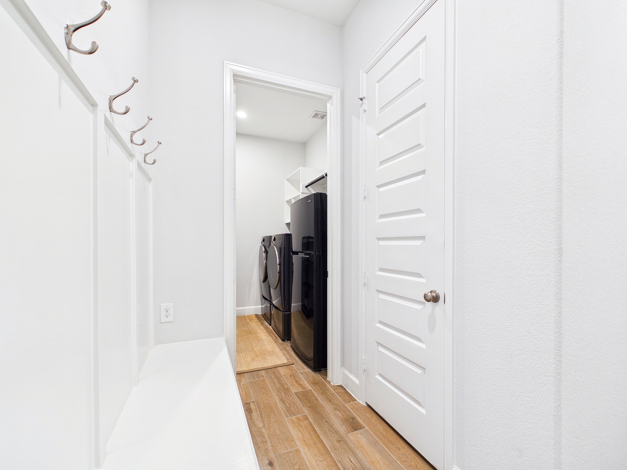 22058 Breakwater Lane Property Photo 24