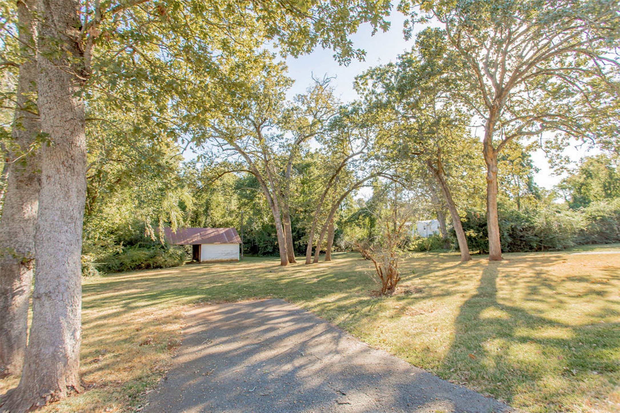 408 E Jolly Street Property Photo 45