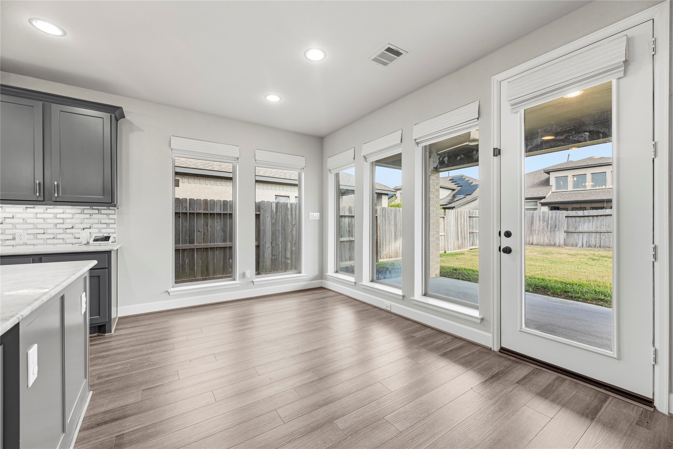9511 Shaded Tree Drive Property Photo 18