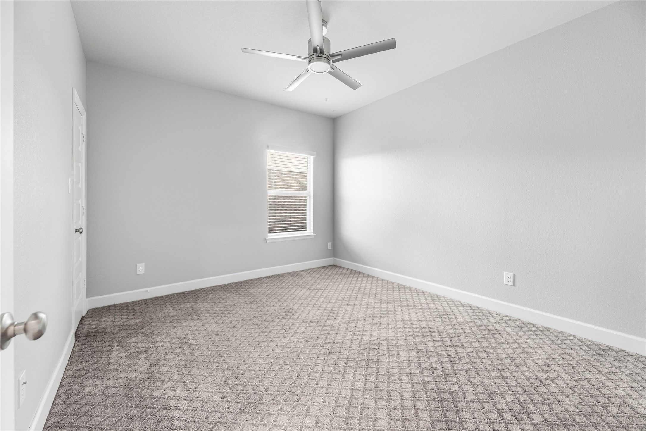 9511 Shaded Tree Drive Property Photo 31