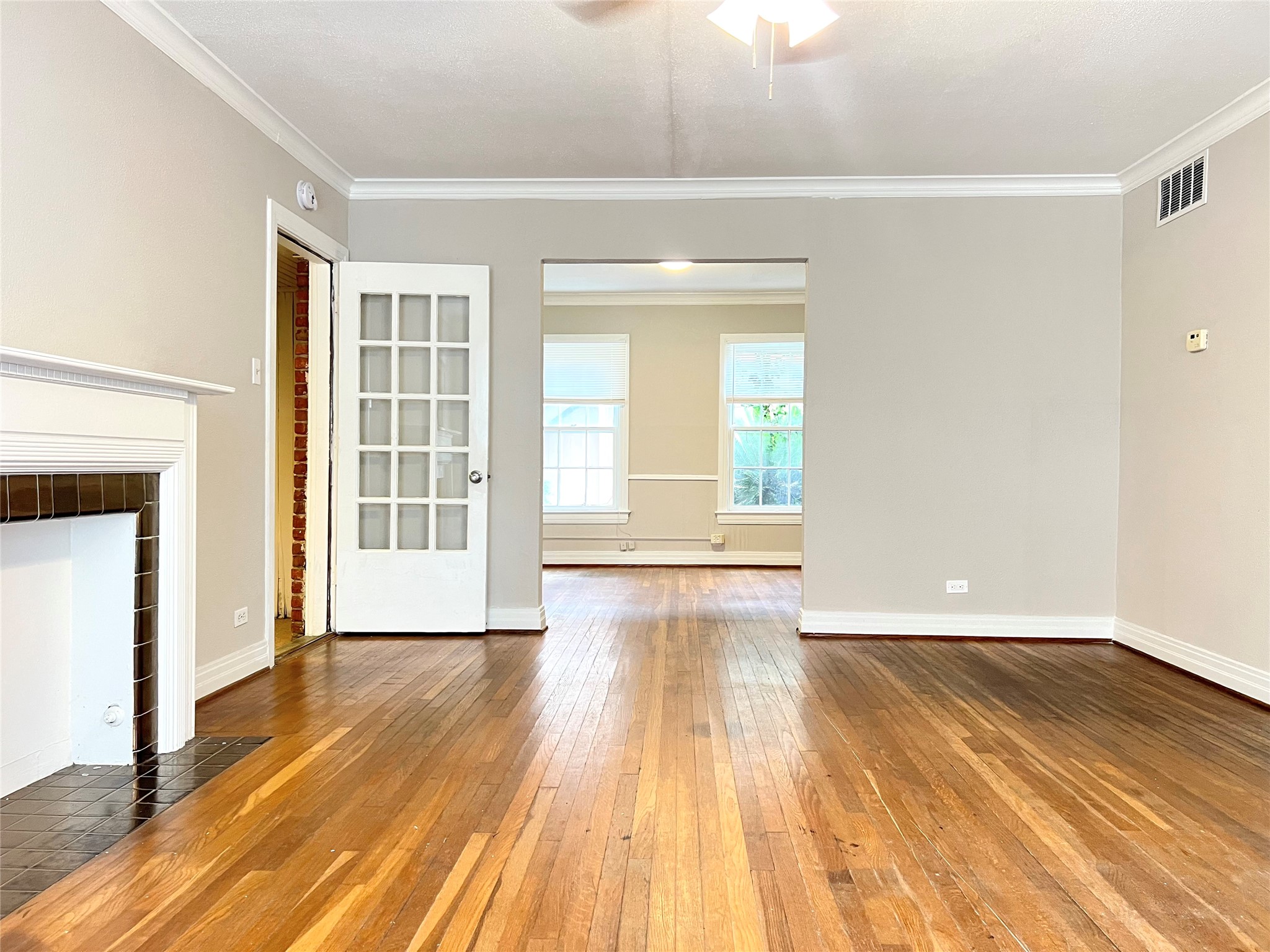 2211 Dorrington Street Property Photo 6