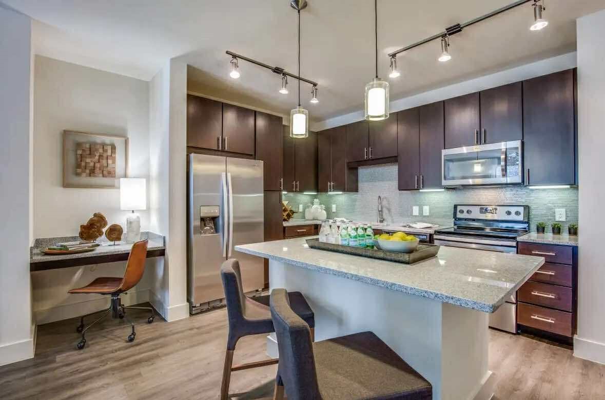 2525 Citywest Boulevard B3 Property Photo 6