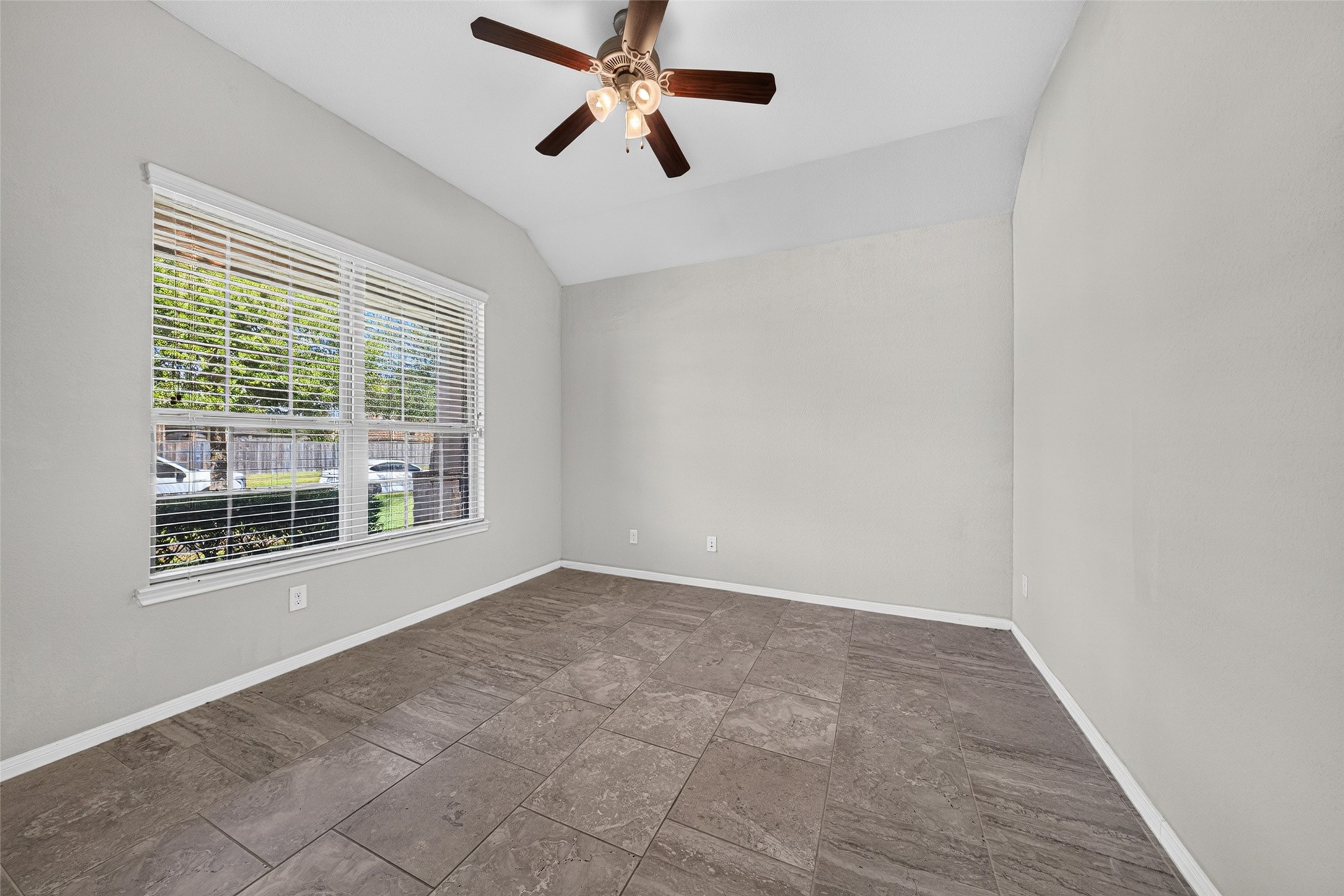 3106 Francisco Bay Pl Property Photo 4