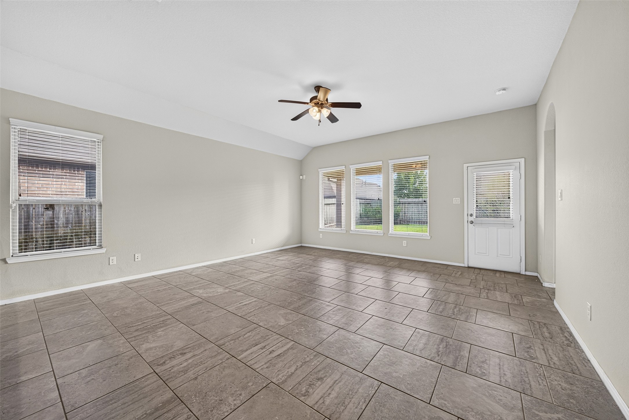 3106 Francisco Bay Pl Property Photo 13