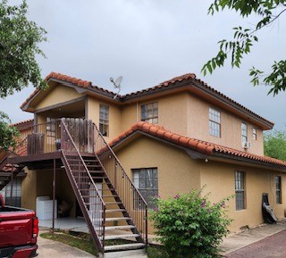 933 E 4th Street Property Photo 1