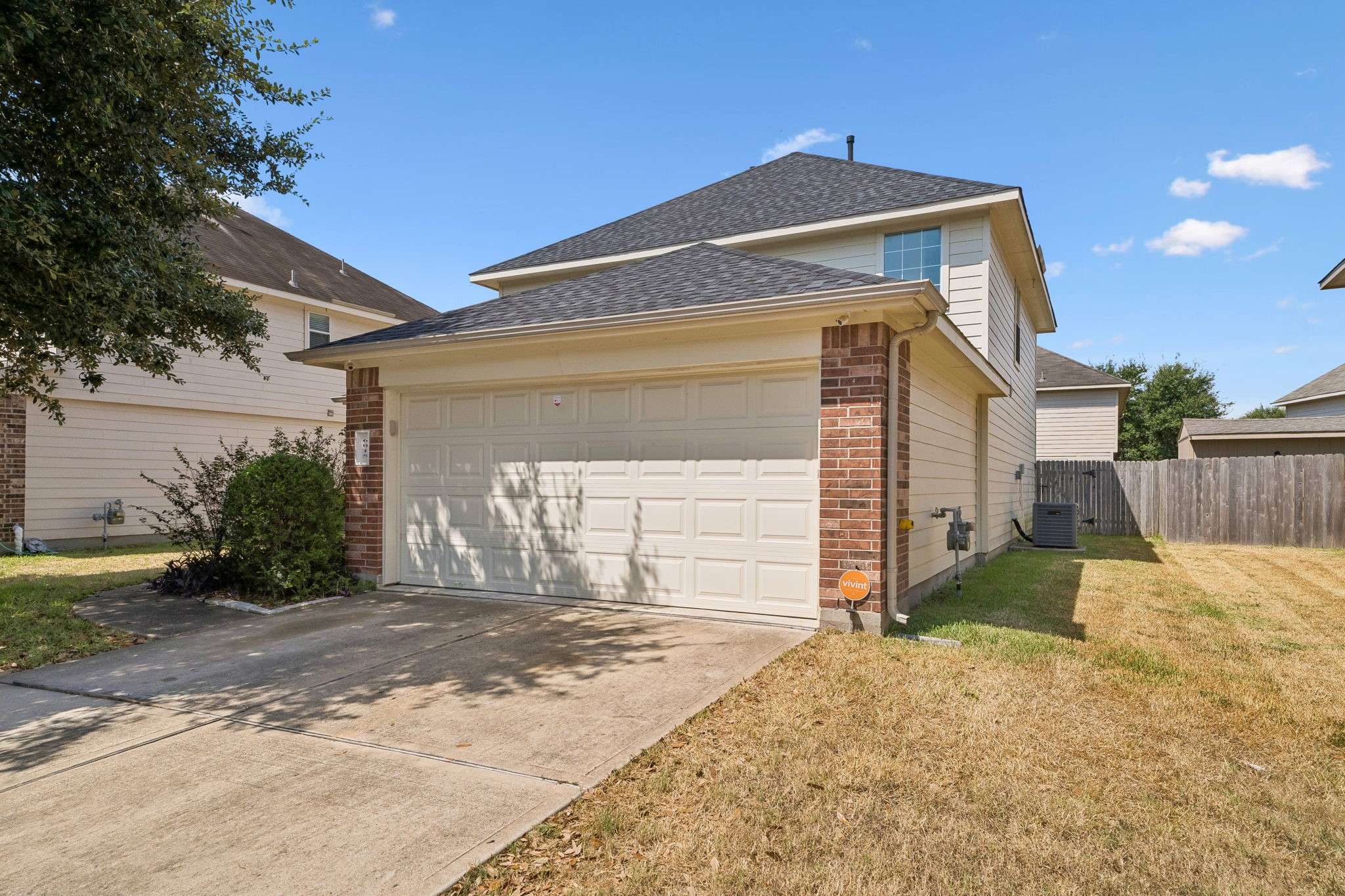 6015 Fergis Drive Property Photo 3