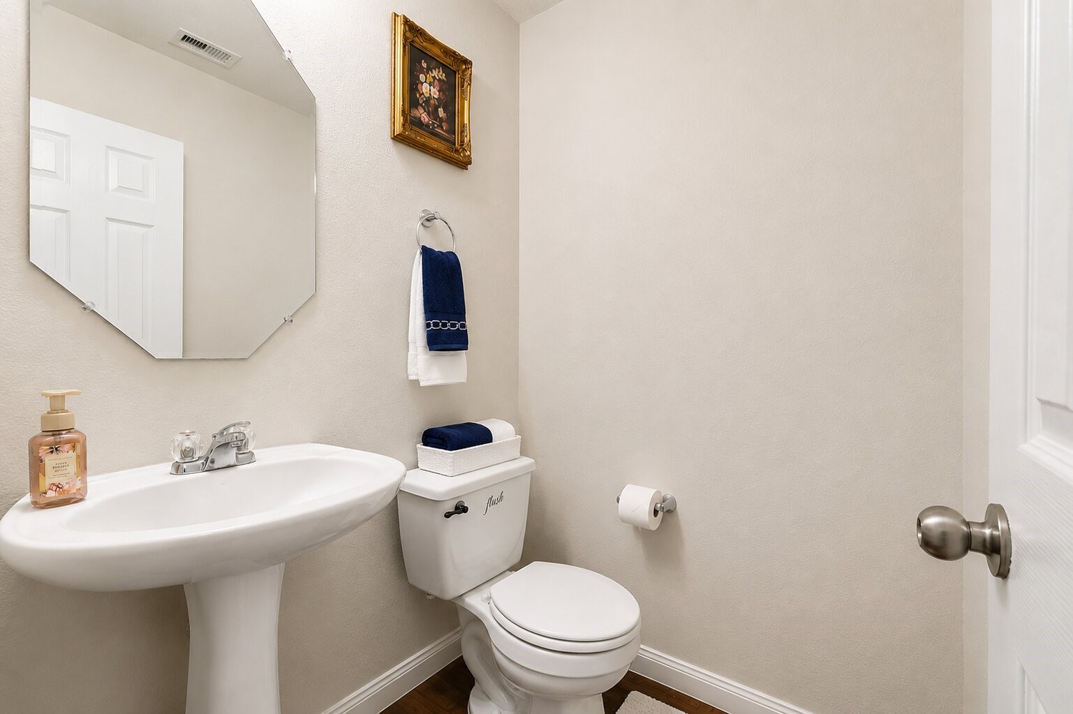 6015 Fergis Drive Property Photo 16