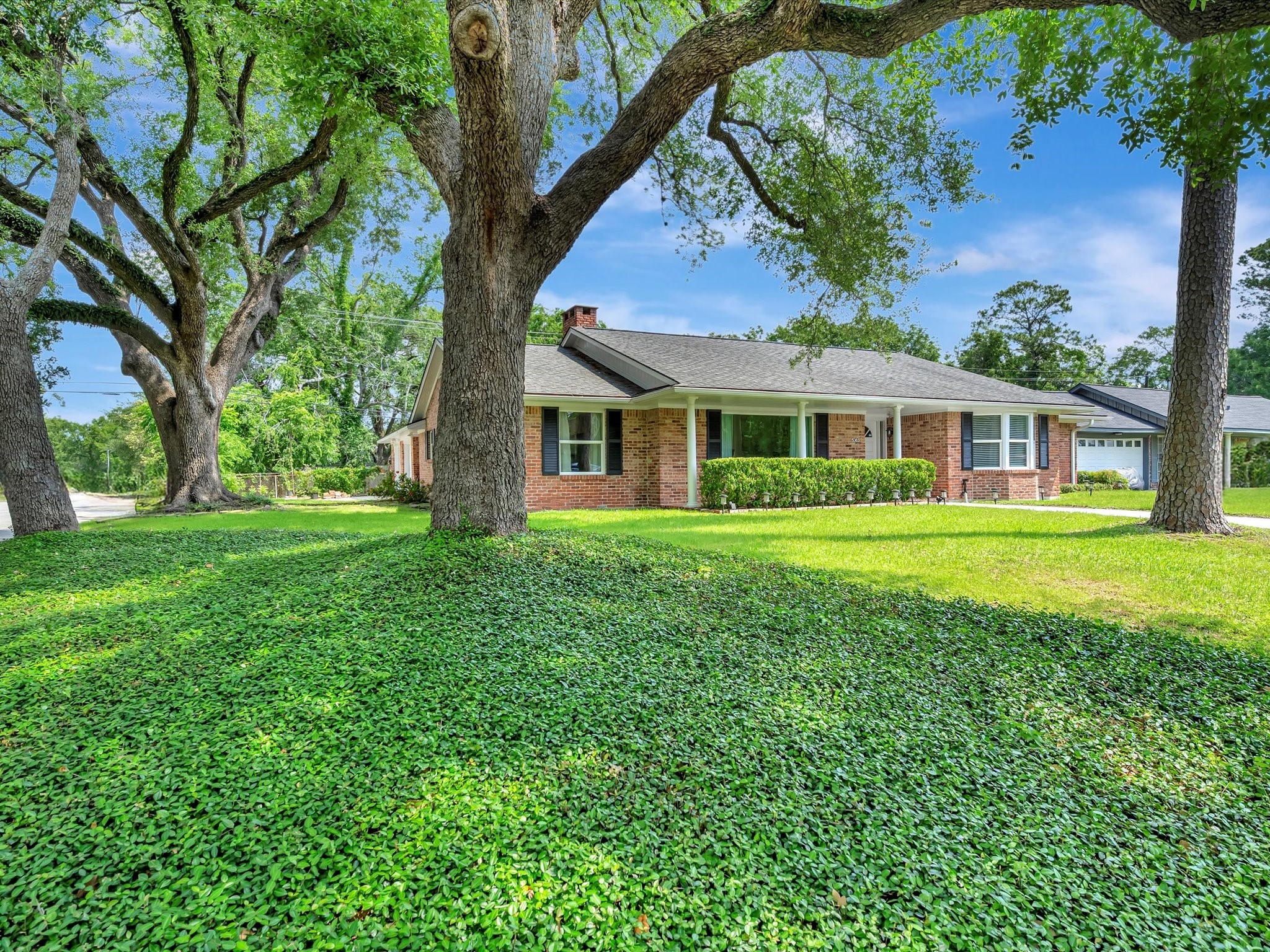 5303 Laurel Creek Way Property Photo 1