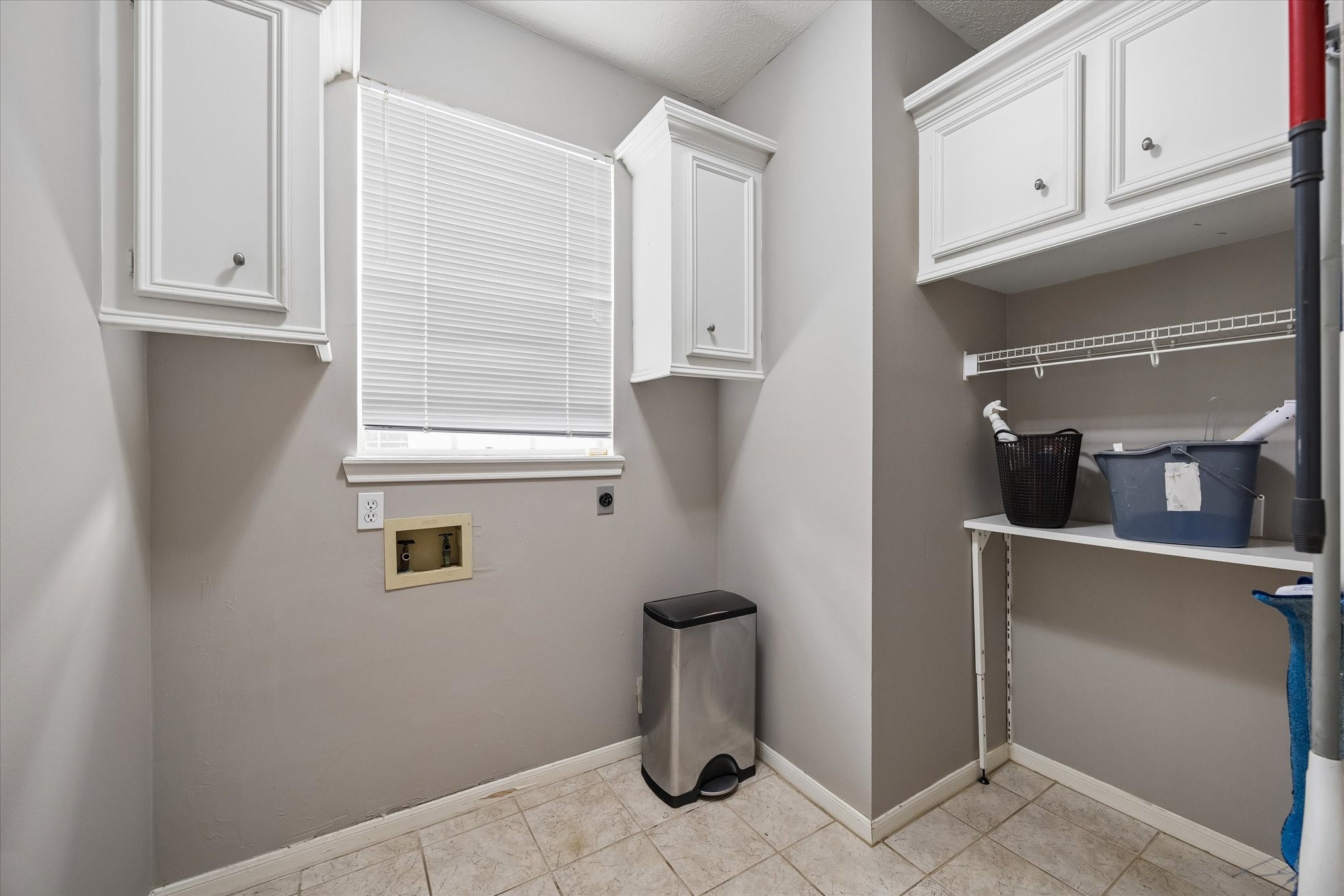 7915 Huddersfield Court Property Photo 15