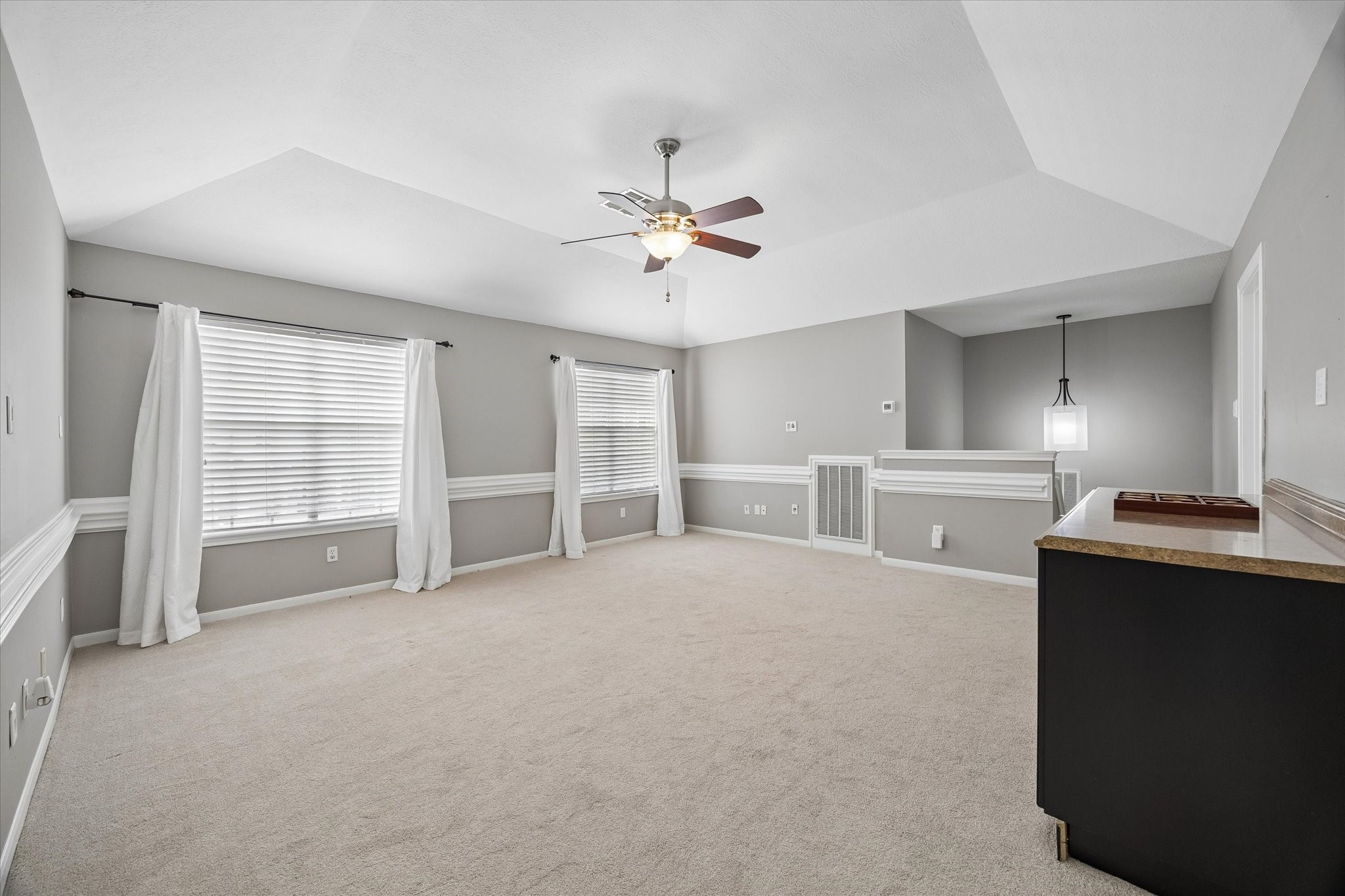 7915 Huddersfield Court Property Photo 24