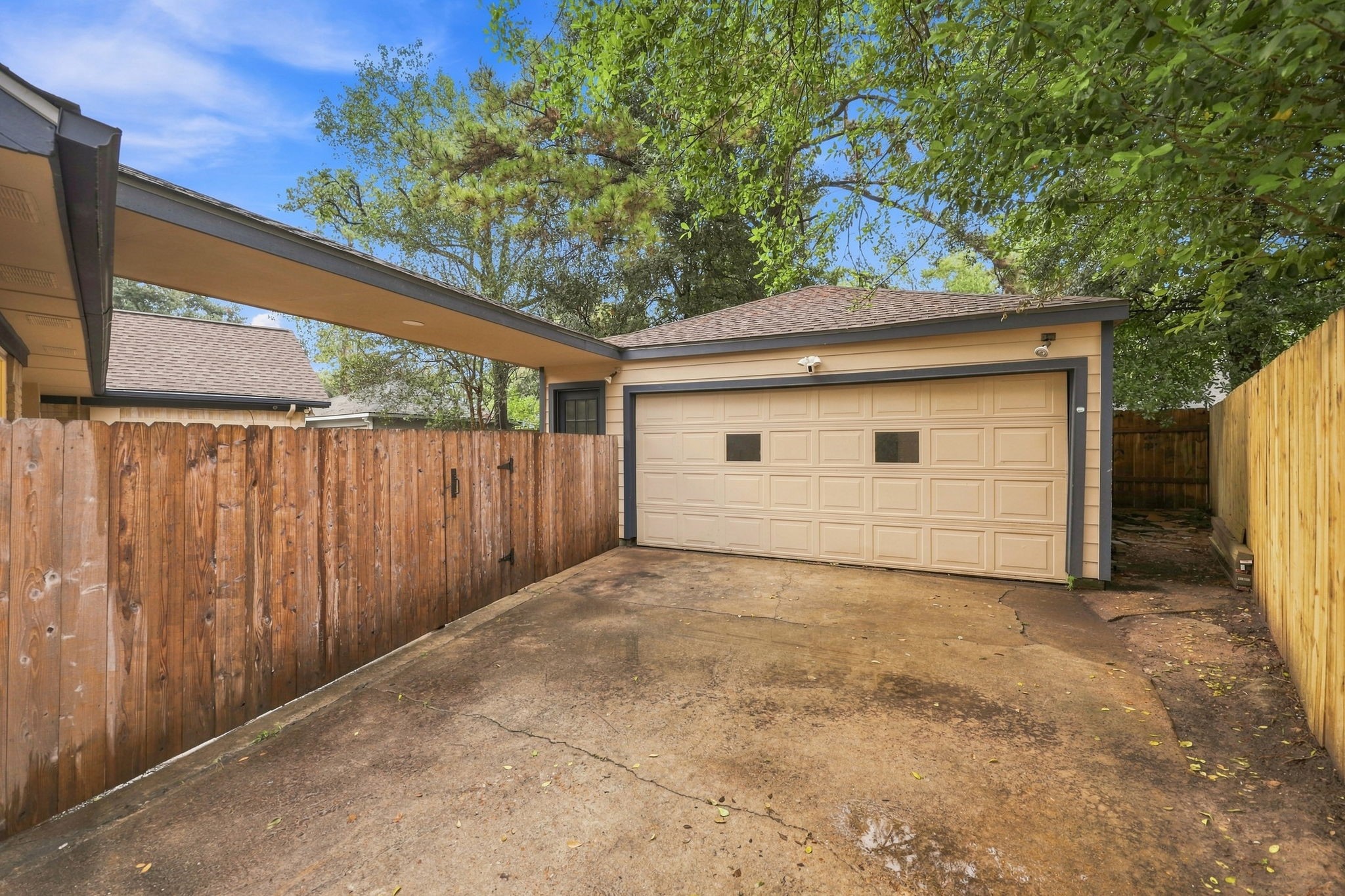 25514 Fairbrook Lane Property Photo 4