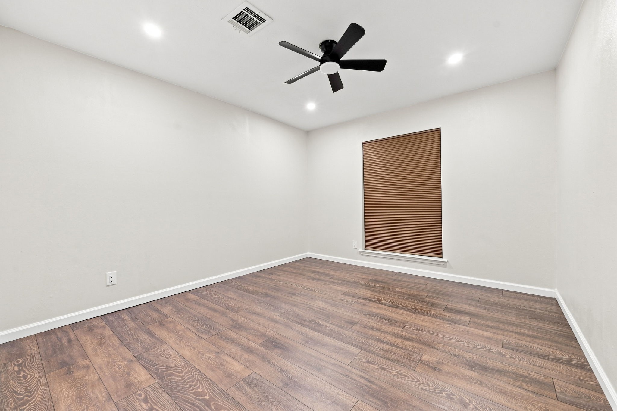25514 Fairbrook Lane Property Photo 22