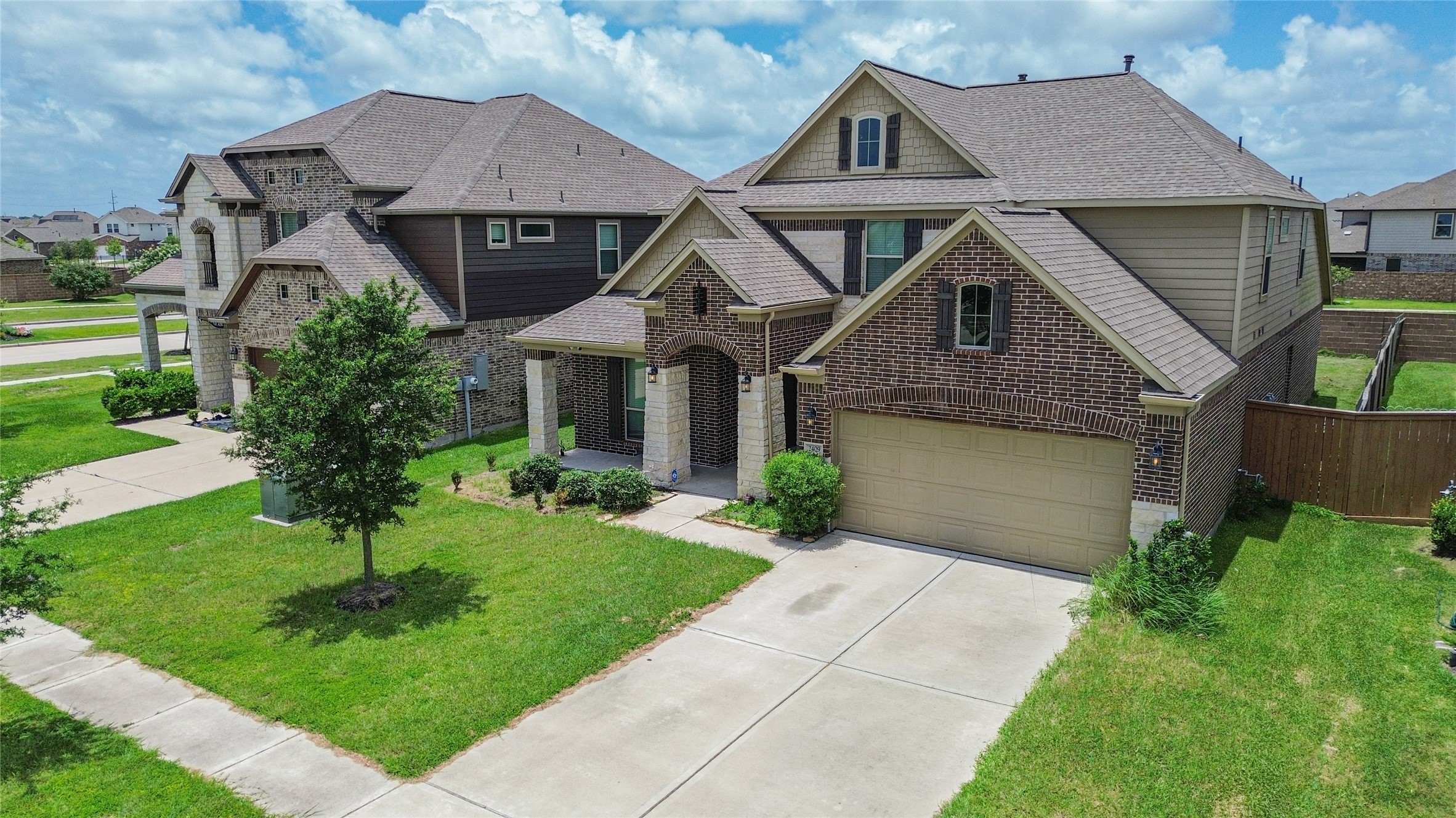 2409 Lake Mist Drive Property Photo 1