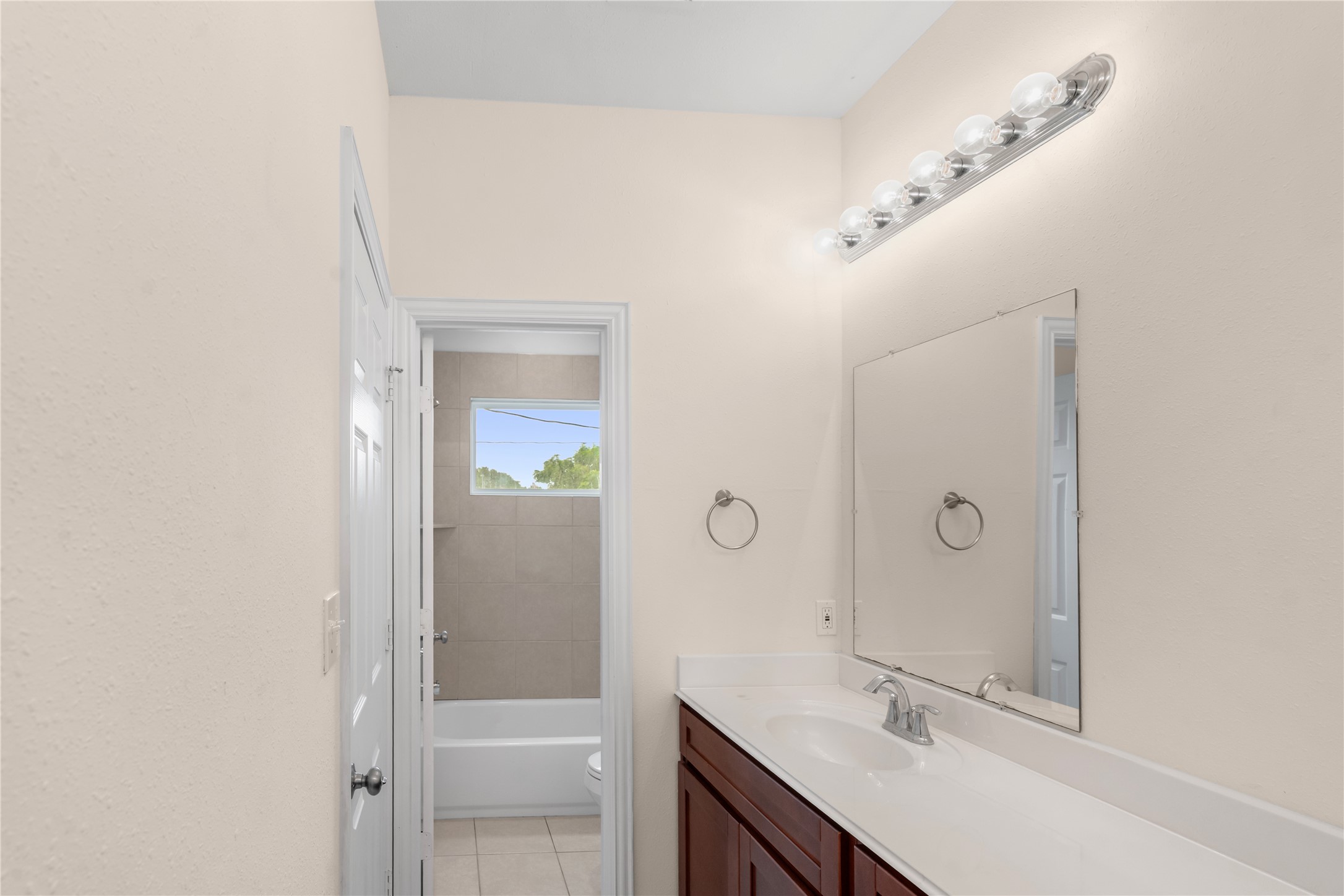 2407 Ferguson Way Rd Road 1 Property Photo 20