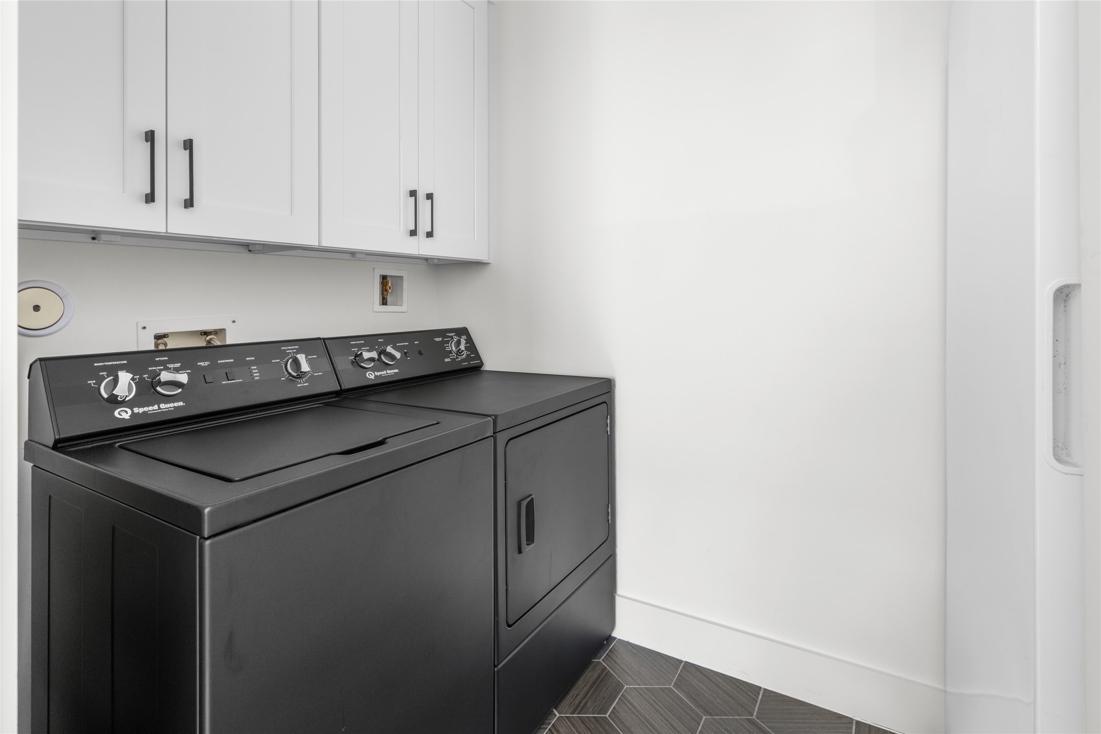 1728 Ridgewood Street Property Photo 41