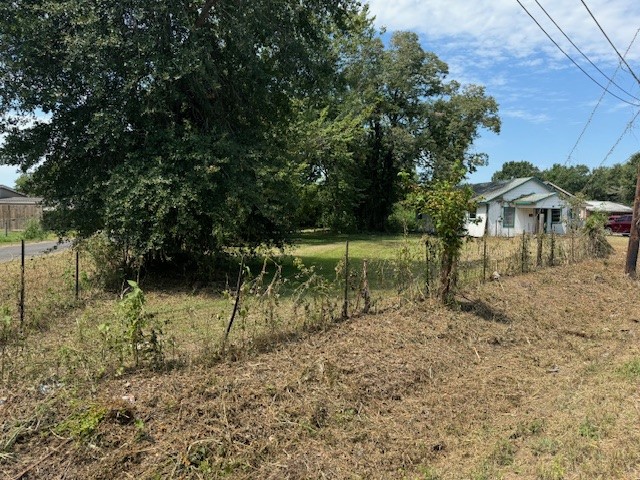 410 Montgomery Street Property Photo 6