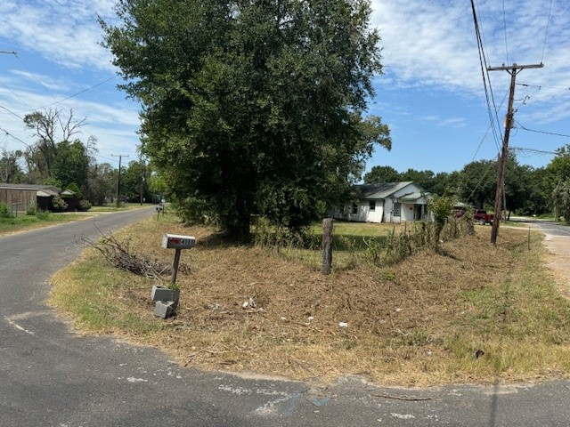 410 Montgomery Street Property Photo 10