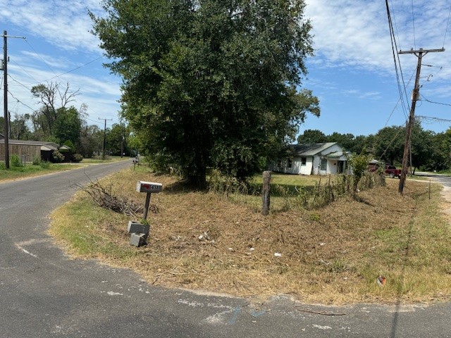 410 Montgomery Street Property Photo 11